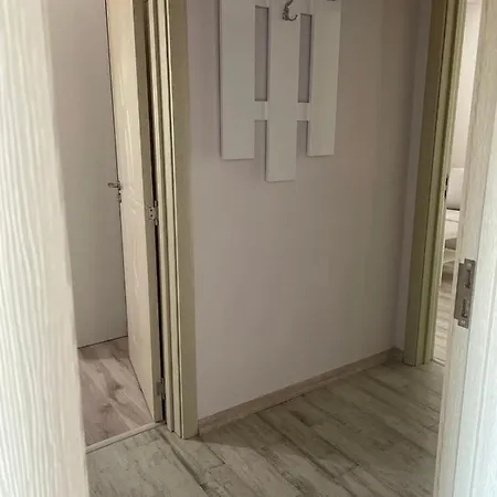 公寓 “недев”
